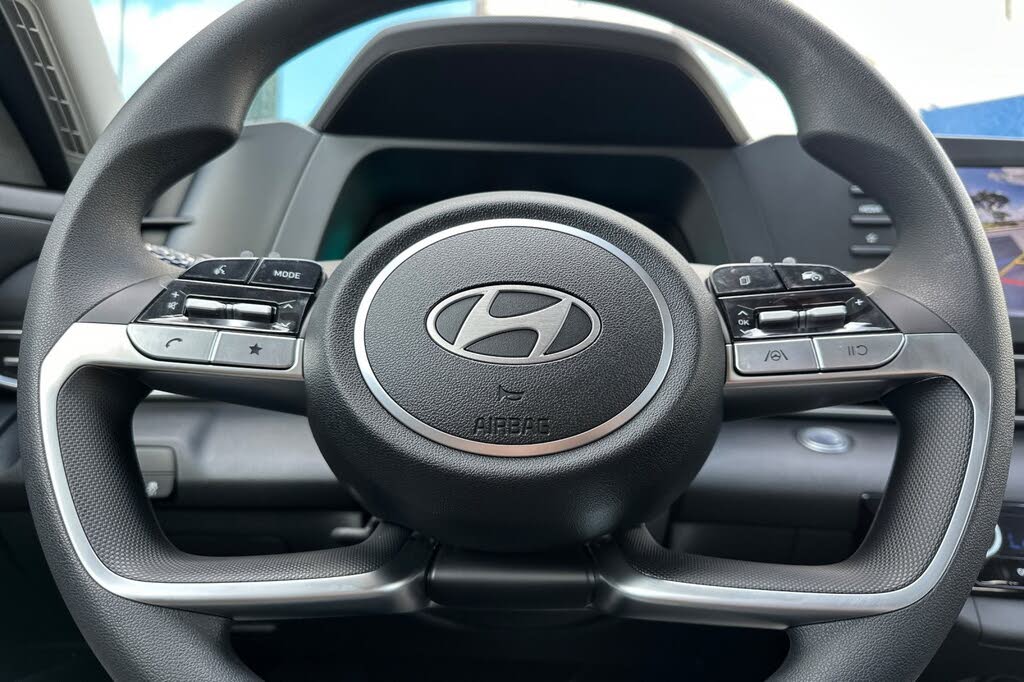 Image of 2025 Hyundai Elantra Hybrid