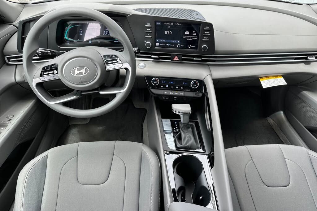 Image of 2025 Hyundai Elantra Hybrid