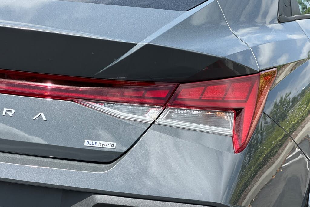 Image of 2025 Hyundai Elantra Hybrid