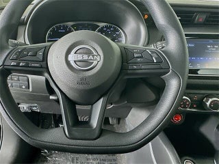 Image of 2025 Nissan Kicks Play