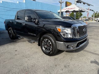 2018 Nissan Titan thumbnail – Hialeah, FL – 4