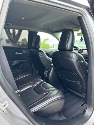 2019 Jeep Cherokee thumbnail – Pompano Beach, FL – 15