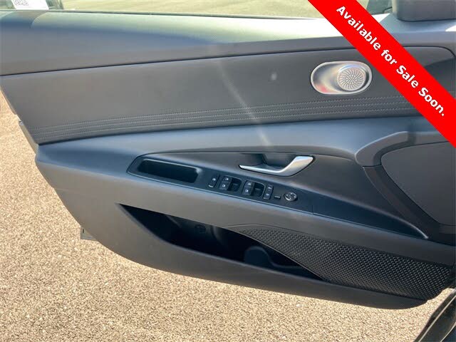 Image of 2025 Hyundai Elantra