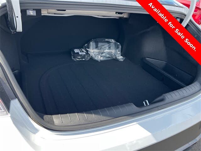 Image of 2025 Hyundai Elantra