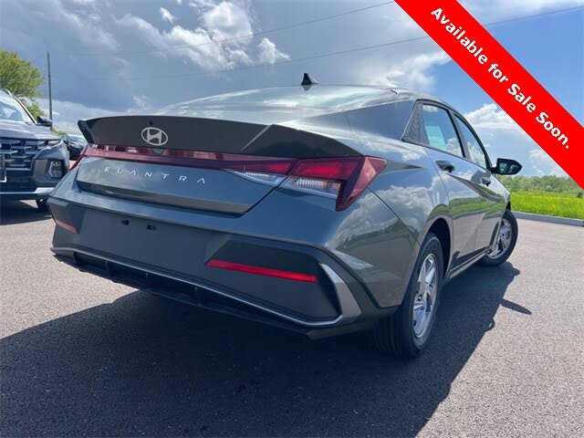 Image of 2025 Hyundai Elantra