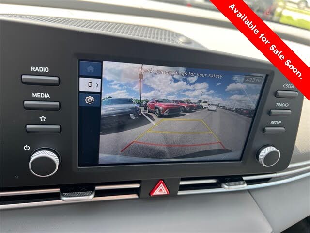 Image of 2025 Hyundai Elantra