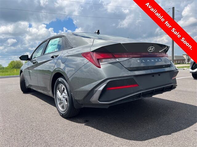 Image of 2025 Hyundai Elantra