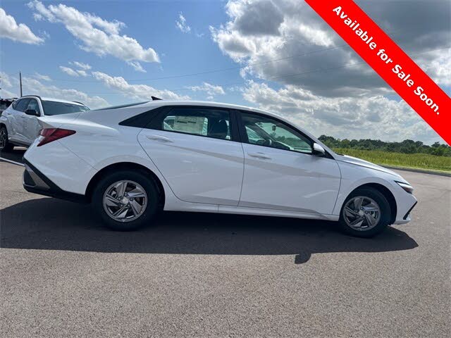Image of 2025 Hyundai Elantra