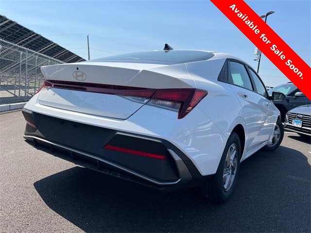 Image of 2025 Hyundai Elantra