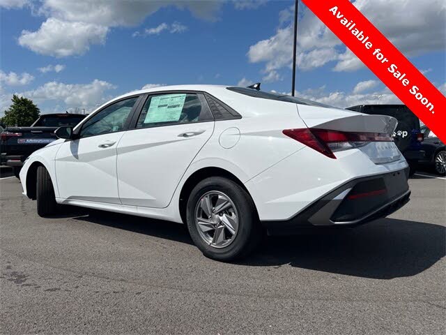 Image of 2025 Hyundai Elantra