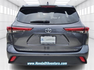 2020 Toyota Highlander thumbnail – North Miami Beach, FL – 3