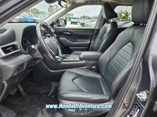 2020 Toyota Highlander thumbnail – North Miami Beach, FL – 6