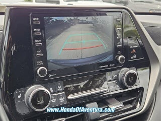 2020 Toyota Highlander thumbnail – North Miami Beach, FL – 18