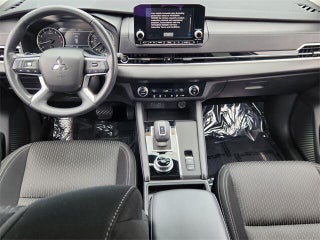 2024 Mitsubishi Outlander thumbnail – Fort Lauderdale, FL – 11