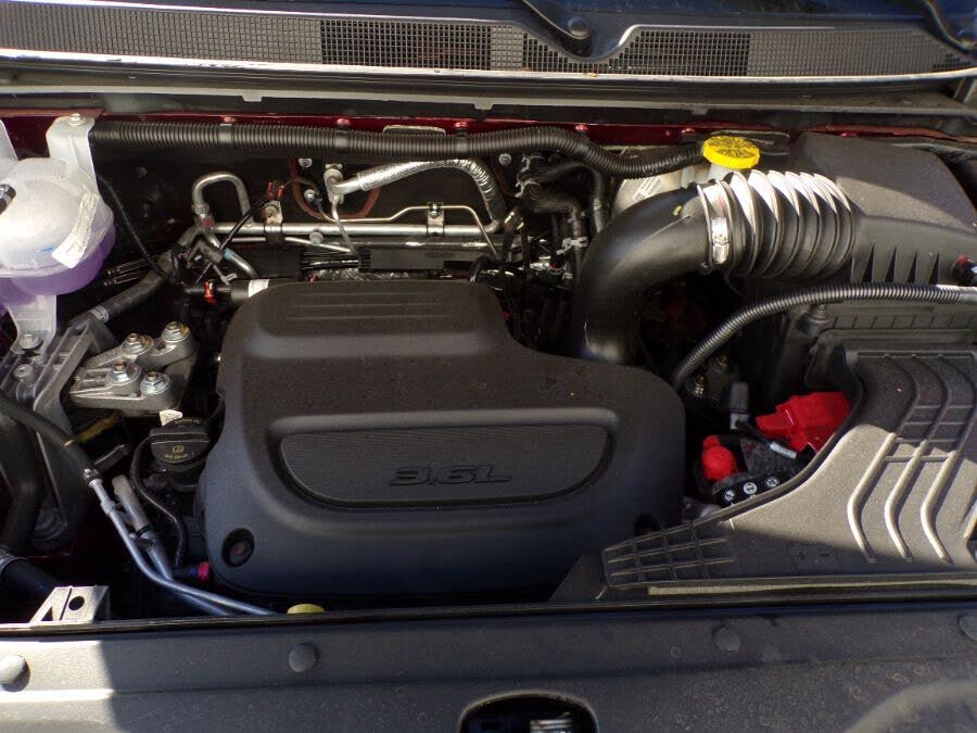 Image of 2022 Chrysler Voyager