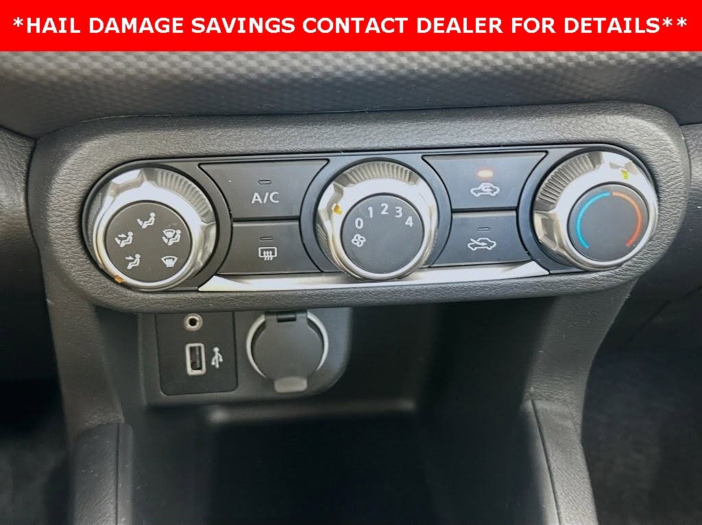 Image of 2025 Nissan Kicks Play
