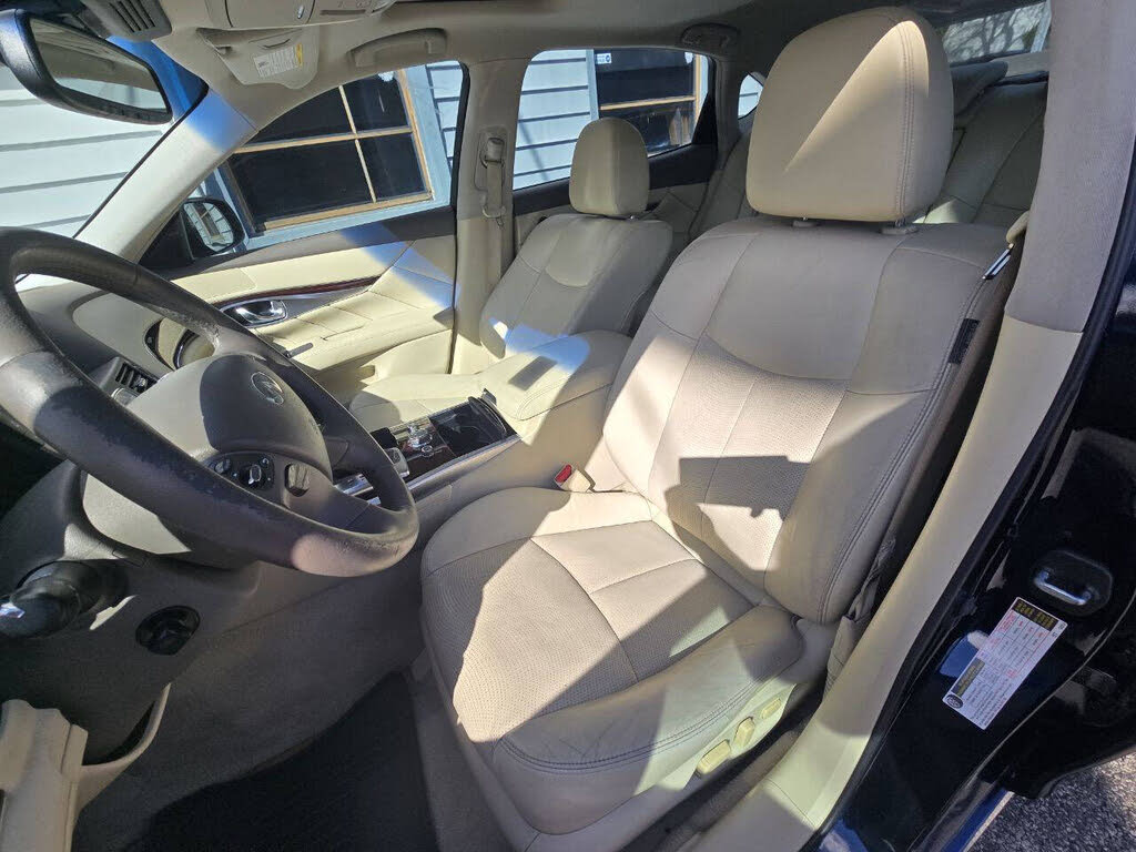 2016 Infiniti Q70L 3.7
                                    for sale in North Lauderdale, FL – photo 8