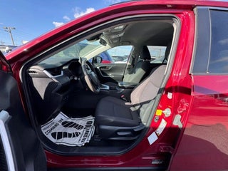 2021 Toyota RAV4 thumbnail – Miami, FL – 21