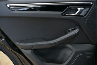 2021 Porsche Macan thumbnail – Doral, FL – 27