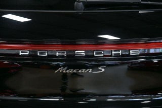 2021 Porsche Macan thumbnail – Doral, FL – 29