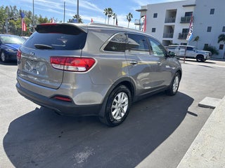 2016 Kia Sorento thumbnail – Hialeah, FL – 18