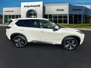 2023 Nissan Rogue thumbnail – Pompano Beach, FL – 8