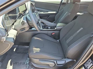 Hyundai ELANTRA Hybrid