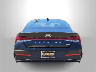 Hyundai ELANTRA Hybrid