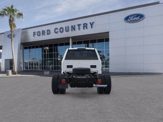 Ford F-350 Super Duty Chassis