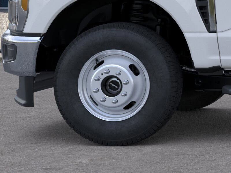 Ford F-350 Super Duty Chassis