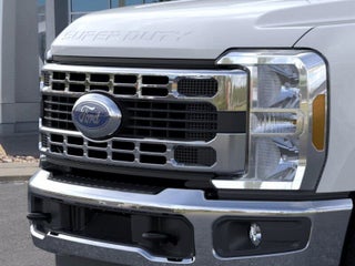 Ford F-350 Super Duty Chassis
