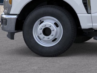 Ford F-350 Super Duty Chassis