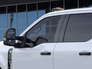 Ford F-350 Super Duty Chassis