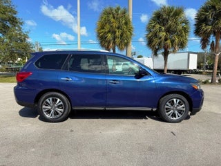 2019 Nissan Pathfinder thumbnail – Oakland Park, FL – 5