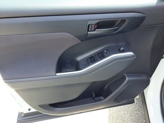 2022 Toyota Highlander thumbnail – Miami, FL – 13