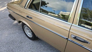 1984 Mercedes-Benz 300-Class thumbnail – Davie, FL – 13