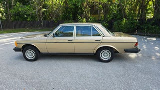 1984 Mercedes-Benz 300-Class thumbnail – Davie, FL – 25