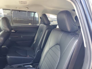 2022 Toyota Highlander thumbnail – Miami, FL – 16