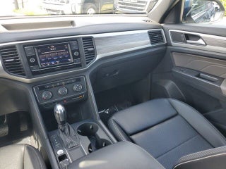 2022 Volkswagen Atlas Cross Sport thumbnail – Miami, FL – 22