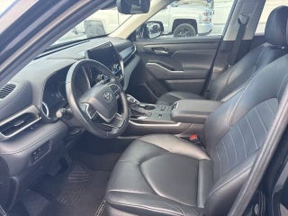 2023 Toyota Highlander thumbnail – Coconut Creek, FL – 4