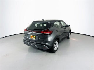 Image of 2025 Nissan Kicks Play