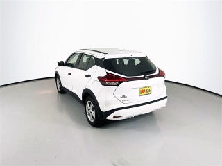 Image of 2025 Nissan Kicks Play