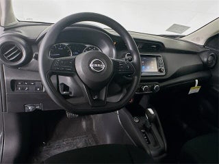 Image of 2025 Nissan Kicks Play