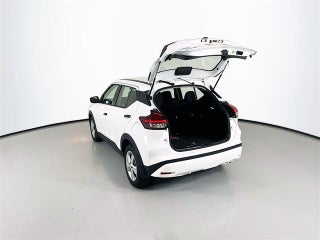 Image of 2025 Nissan Kicks Play