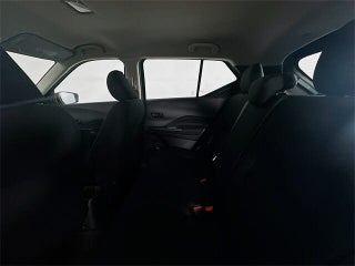 Image of 2025 Nissan Kicks Play