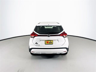 Image of 2025 Nissan Kicks Play