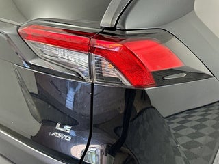 2021 Toyota RAV4 thumbnail – Miami, FL – 24