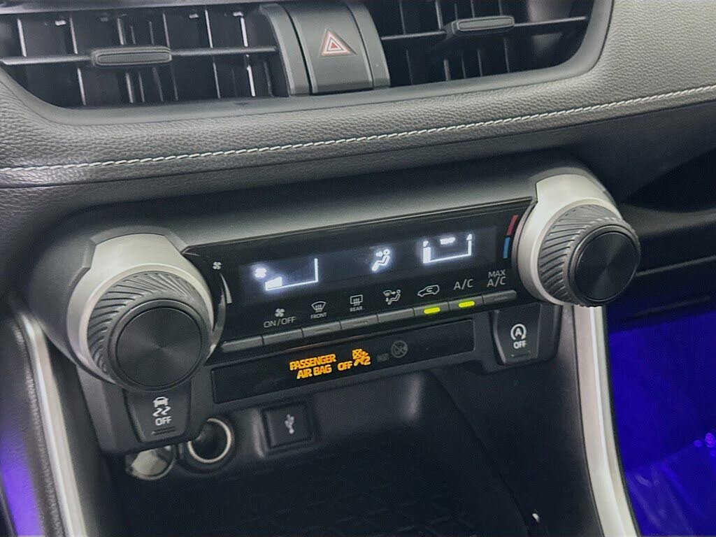 2021 Toyota RAV4 LE
                                    for sale in Miami, FL – photo 12