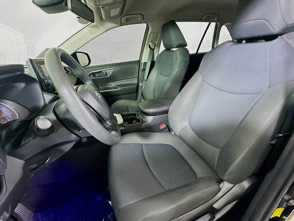 2021 Toyota RAV4 LE
                                    for sale in Miami, FL – photo 16
