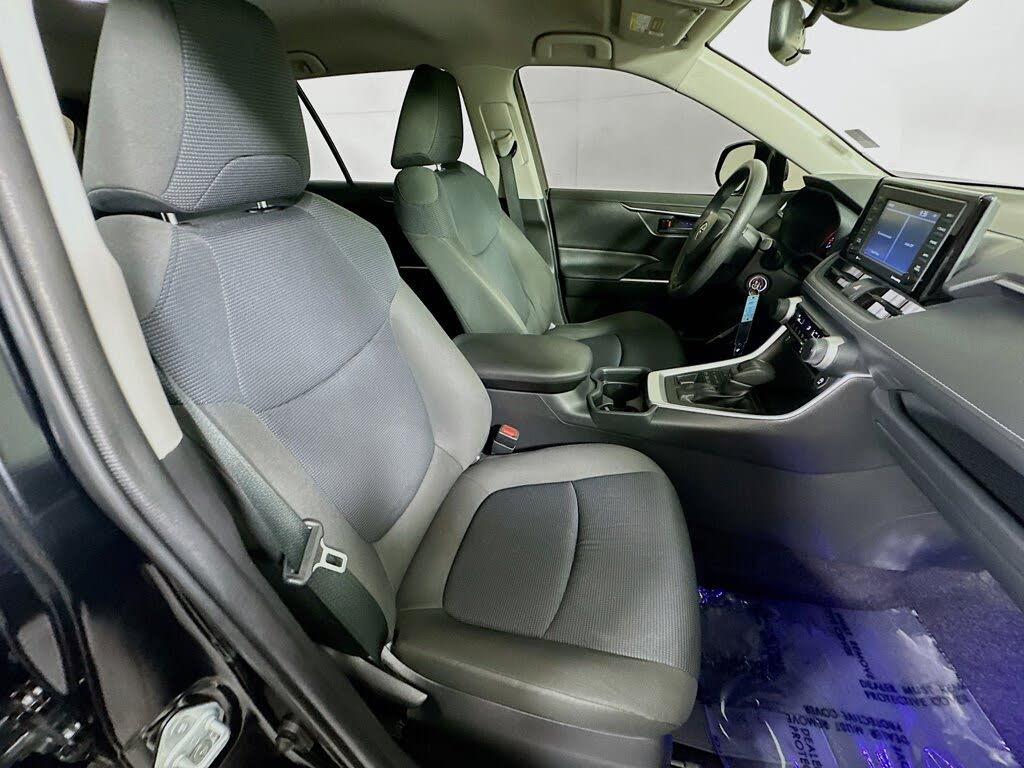 2021 Toyota RAV4 LE
                                    for sale in Miami, FL – photo 28